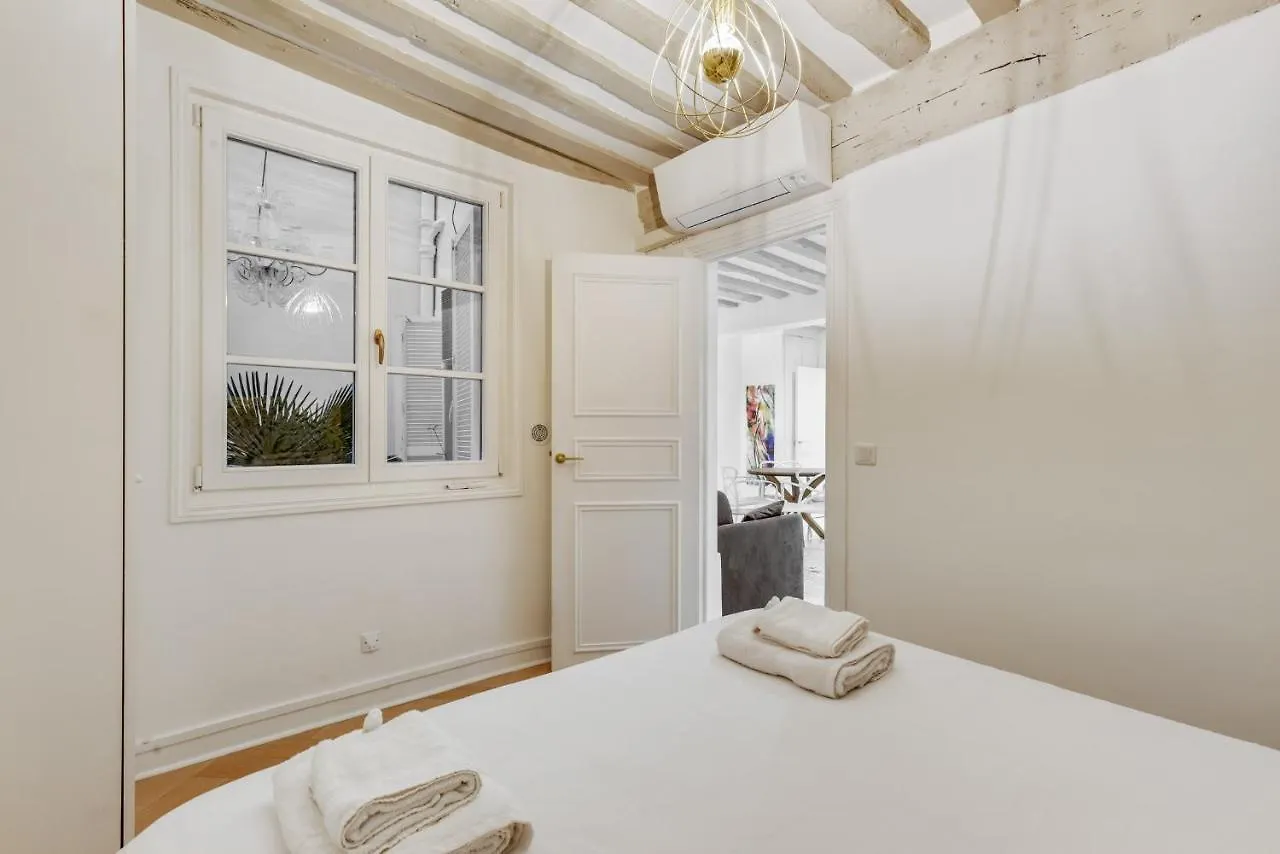 Apartment Best Location Calm Palais Royal Louvre Opera Concorde Clim Paris Frankreich