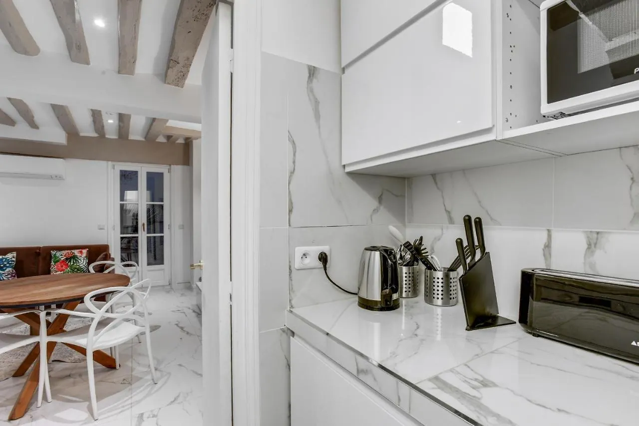 Apartment Best Location Calm Palais Royal Louvre Opera Concorde Clim Paris